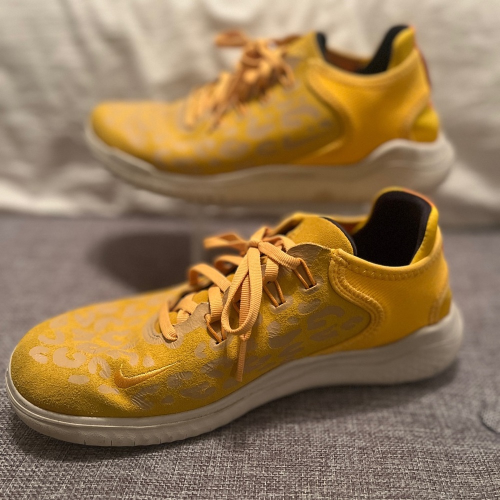 Women’s Nike Free Run Wild Suede